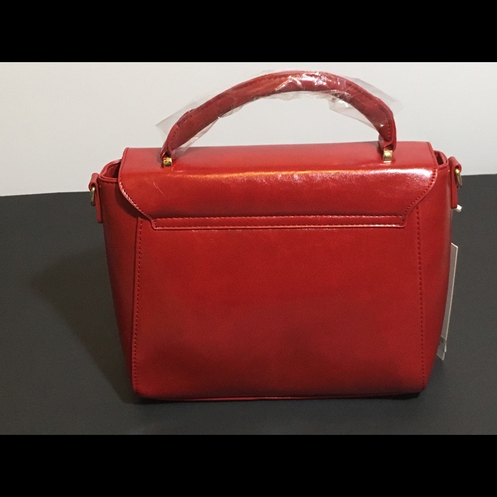 BOGO 75% OFF! PInk Haley Heart Satchel Red NWT - Picture 5 of 7